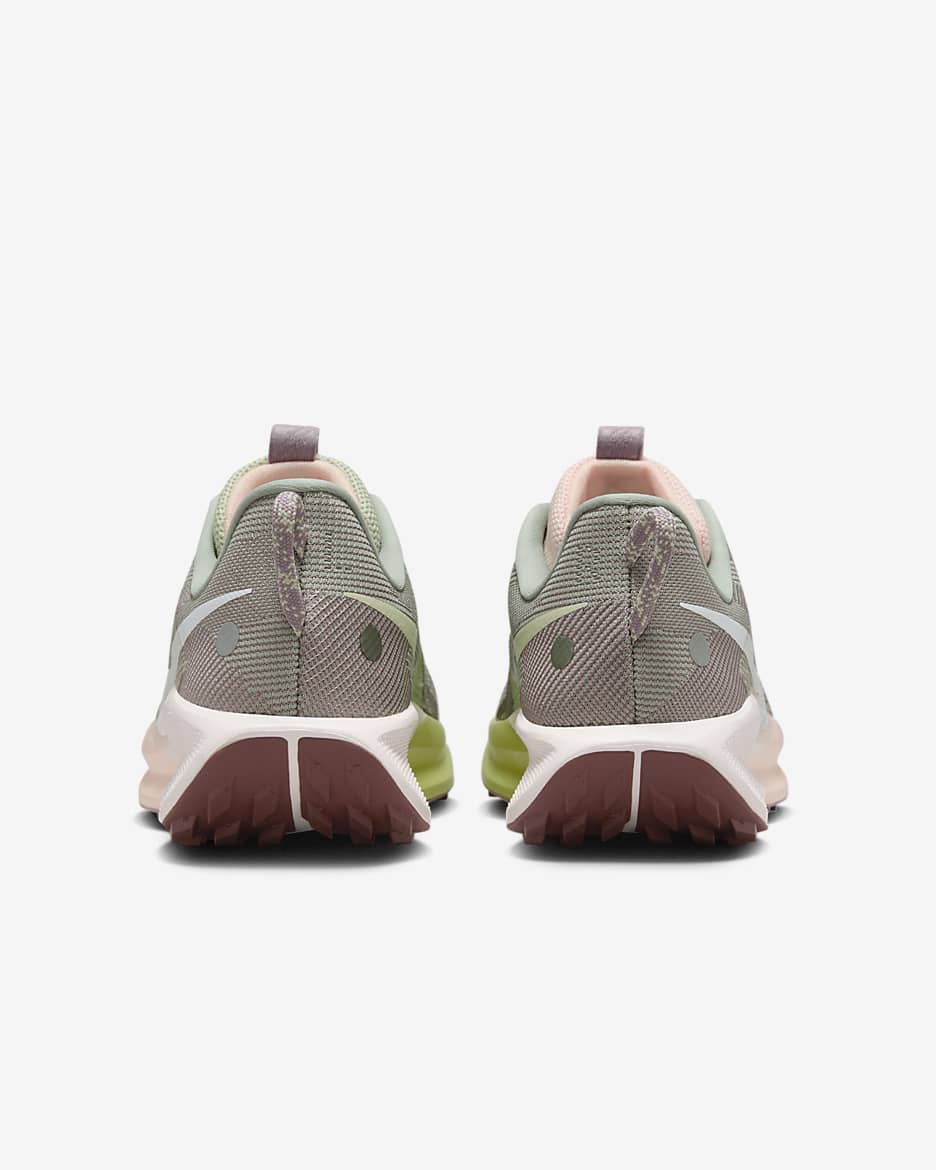 Nike Pegasus Trail 5 Traillaufschuh für Damen - Jade Horizon/Crimson Tint/Light Violet Ore/Sail