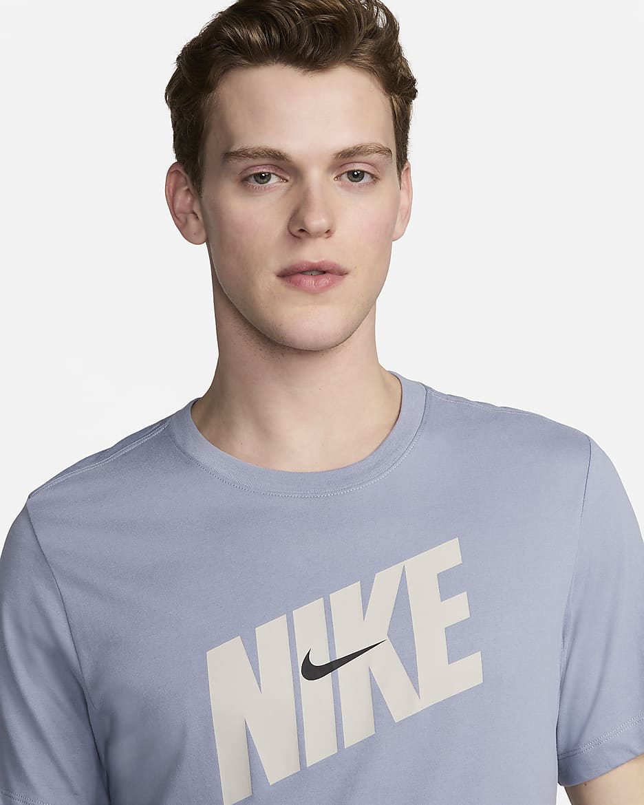 Męski T-shirt do fitnessu Nike Dri-FIT - Ashen Slate