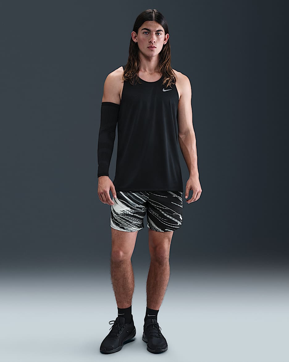 Nike Stride Men's Dri-FIT 18cm (approx.) Briefs-Lined Running Shorts - Photon Dust/Off-Noir