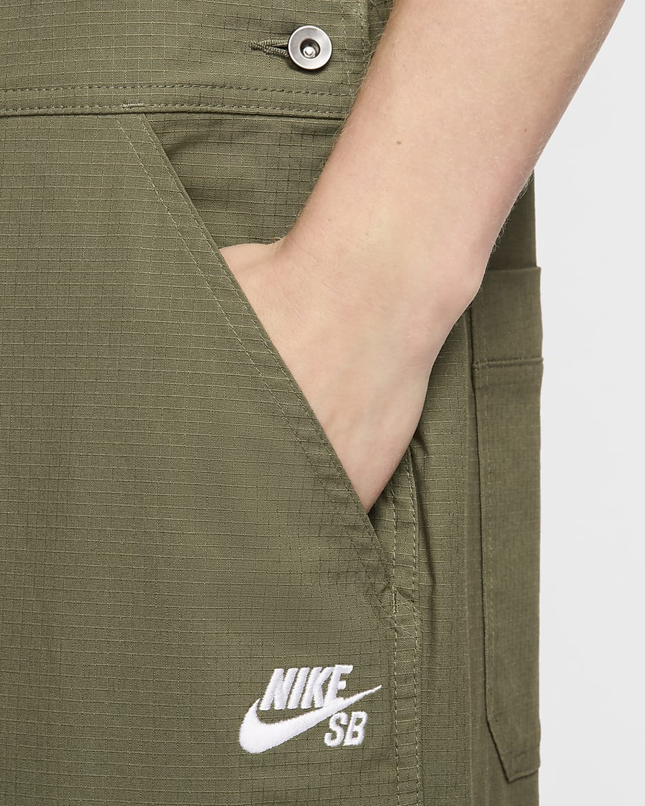 Nike SB Skateboard-Overalls - Medium Olive/Weiß