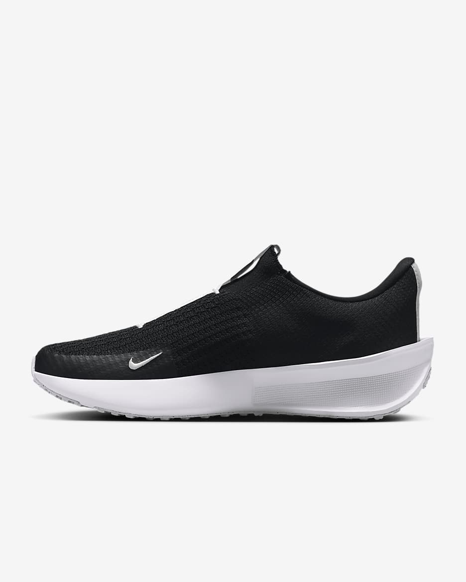 Nike Interact Run EasyOn Tenis de correr en pavimento para mujer - Negro/Negro/Blanco