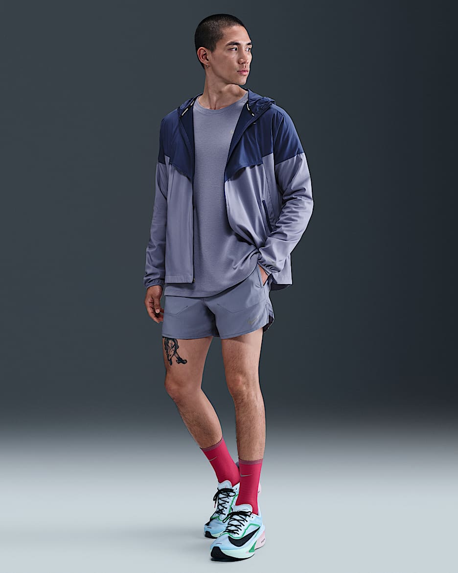 กางเกงวิ่งขาสั้น 5 นิ้วมีซับในผู้ชาย Nike Dri-FIT Stride - World Indigo/ดำ