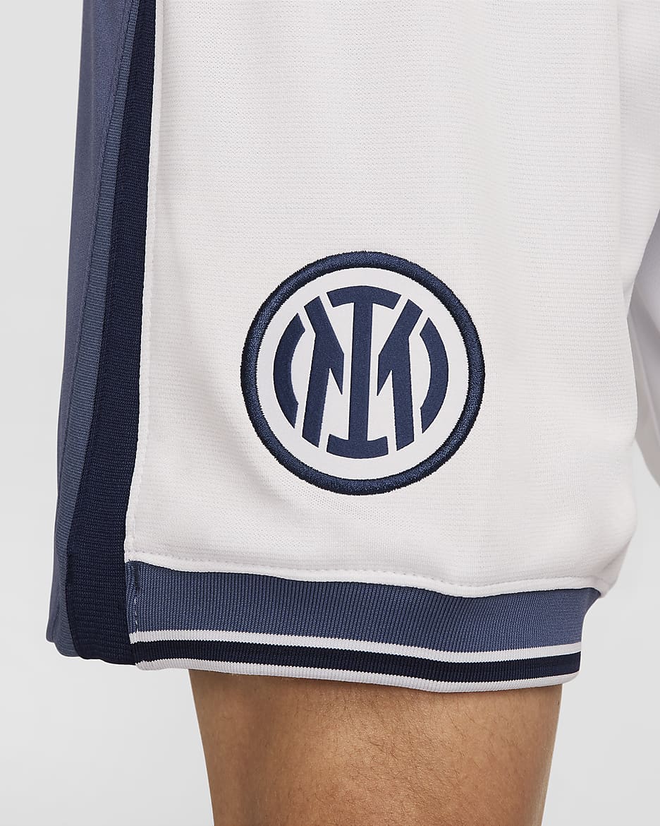 Calções de futebol de réplica Nike Dri-FIT do equipamento alternativo Stadium Inter de Milão 2024/25 para homem - Branco Summit/Iris Whisper/Midnight Navy