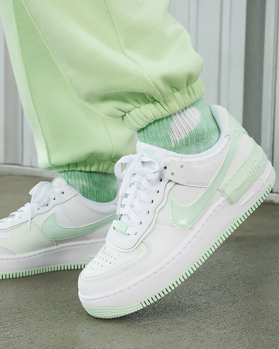 Sapatilhas Nike Air Force 1 Shadow para mulher - Branco/Verde Barely/Mint Foam