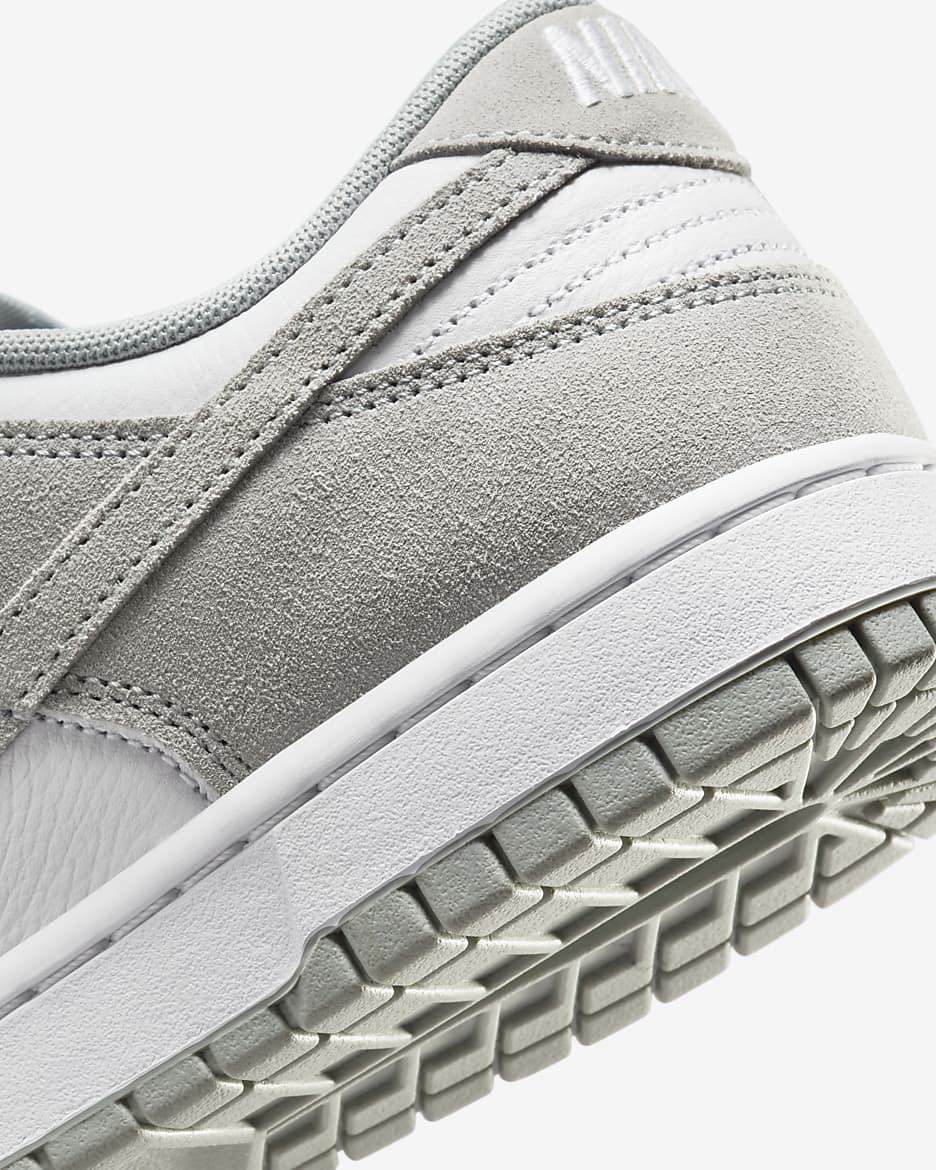 Nike Dunk Low Retro Men's Shoes - White/Light Pumice