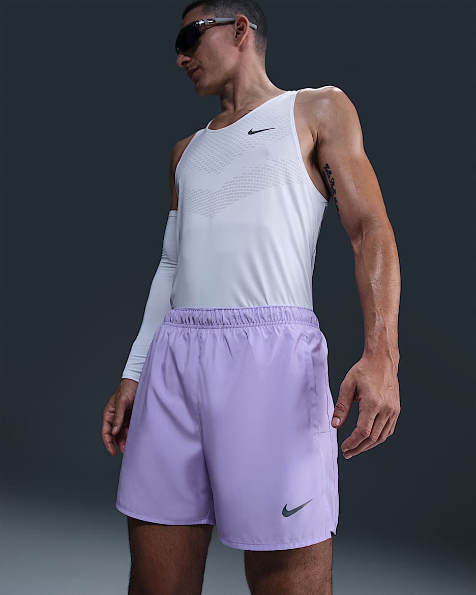 Nike Challenger Men's Dri-FIT 5" 2-in-1 Versatile Shorts