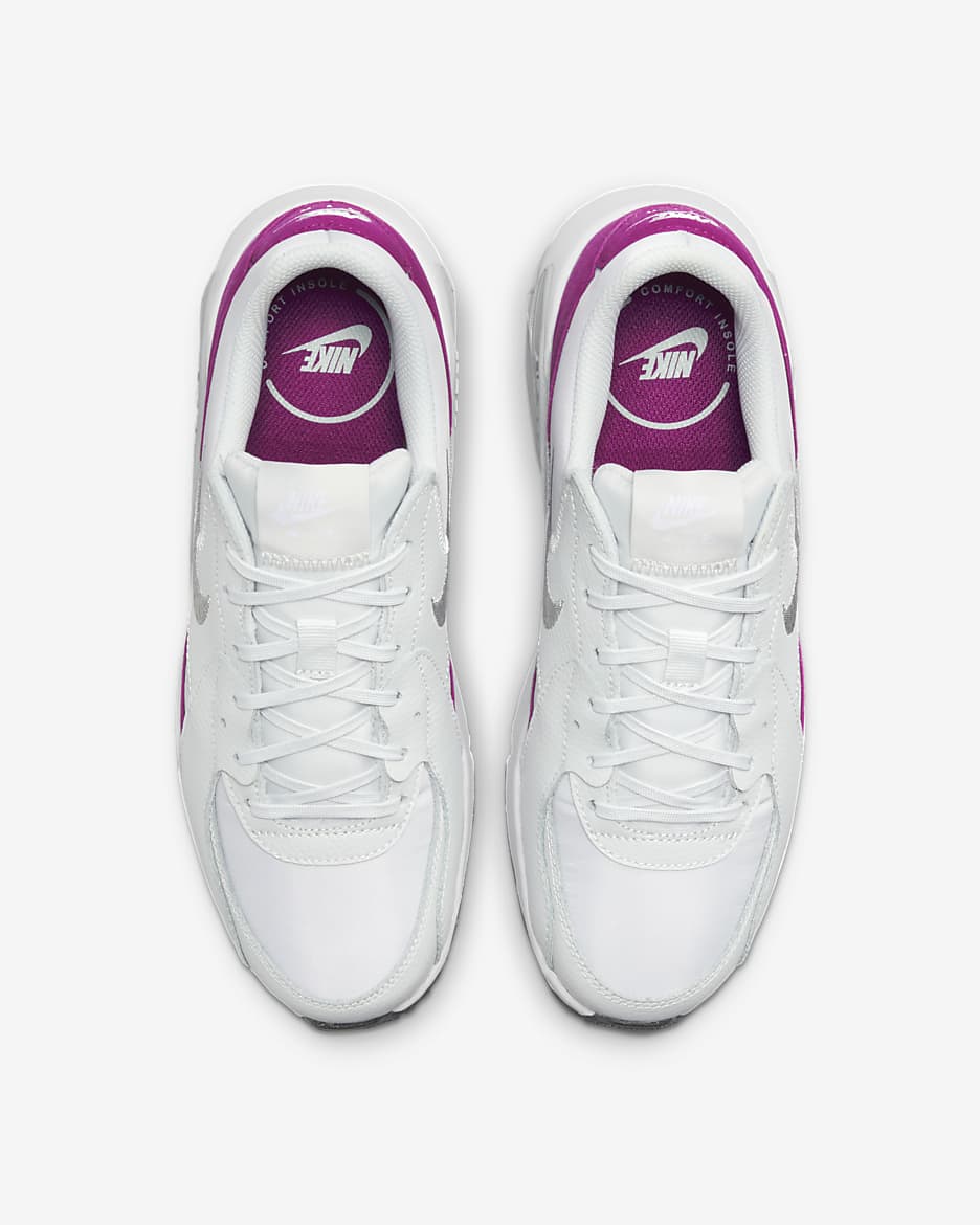 Tenis para mujer Nike Air Max Excee - Polvo fotón/Gris lobo/Fucsia cálido/Plata metalizado