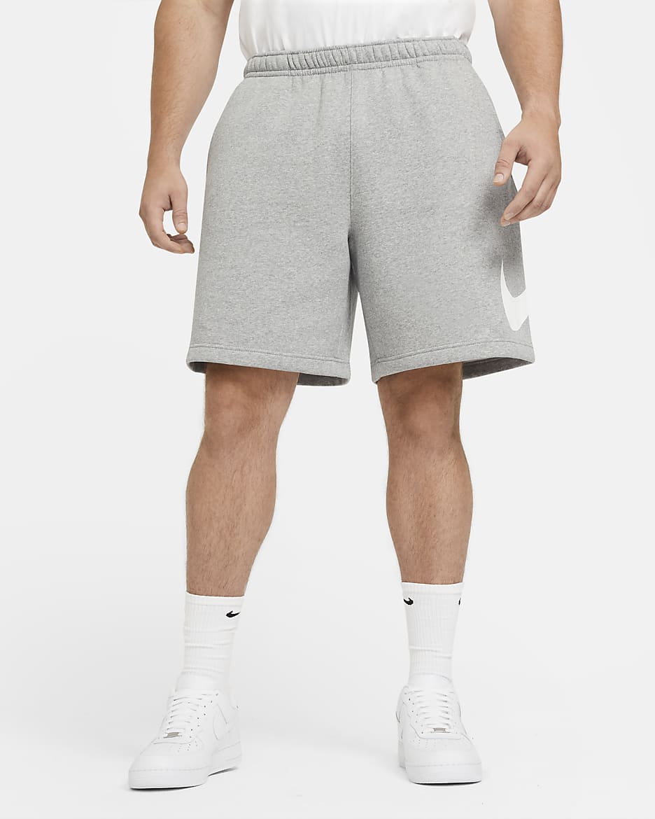 Nike Sportswear Club Herrenshorts mit Grafik - Dark Grey Heather/Weiß/Weiß