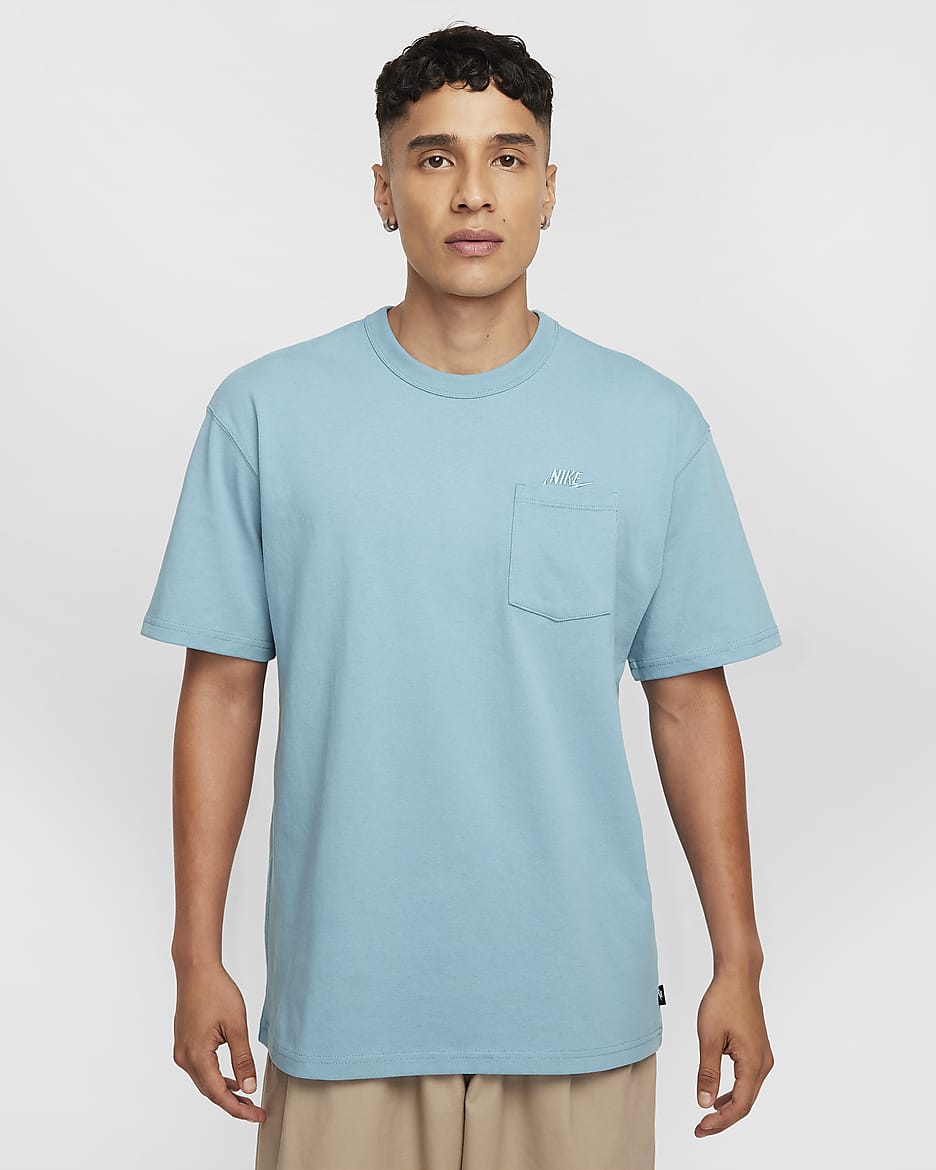 Playera con bolsillo para hombre Nike Sportswear Premium Essential - Denim turquesa
