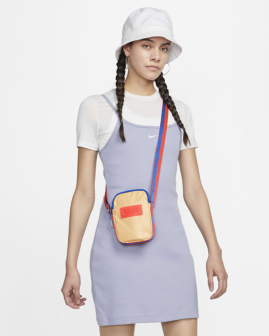 Nike Heritage Cross-Body Bag (Small, 1L) - Celestial Gold/Celestial Gold/Bright Crimson