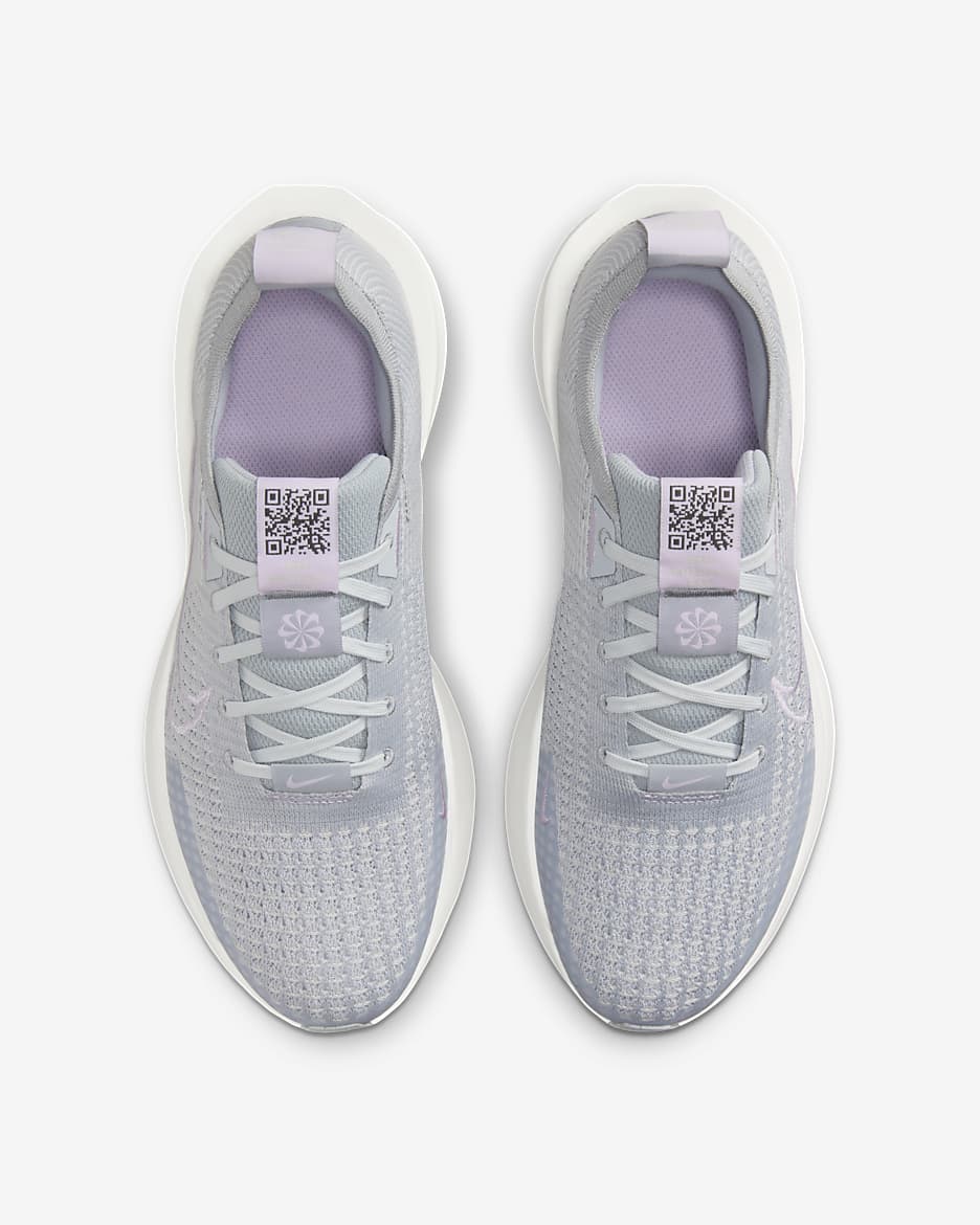 Tenis de correr en pavimento para mujer Nike Interact Run - Gris lobo/Blanco cumbre/Gris vasto/Bruma violeta