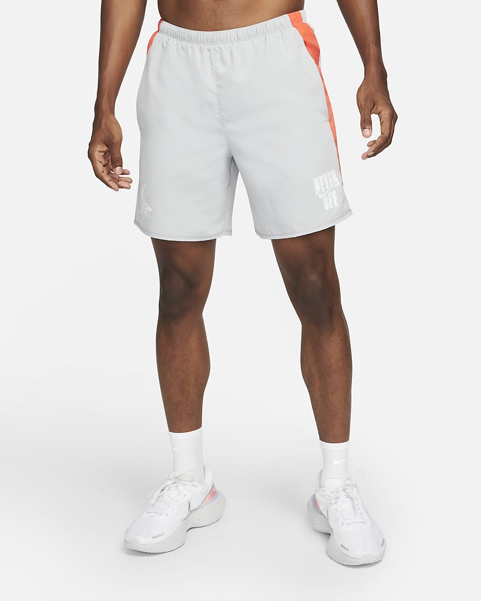 Shorts de running con malla interior de 18 cm para hombre Nike Dri-FIT Wild Run Challenger - Gris humo claro/Naranja/Polvo fotón