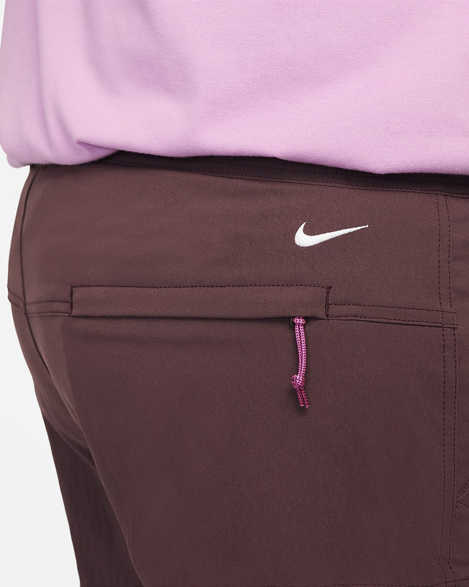 Pantaloni cargo Nike ACG "Smith Summit" - Uomo - Burgundy Crush/Nero/Laser Fuchsia/Summit White