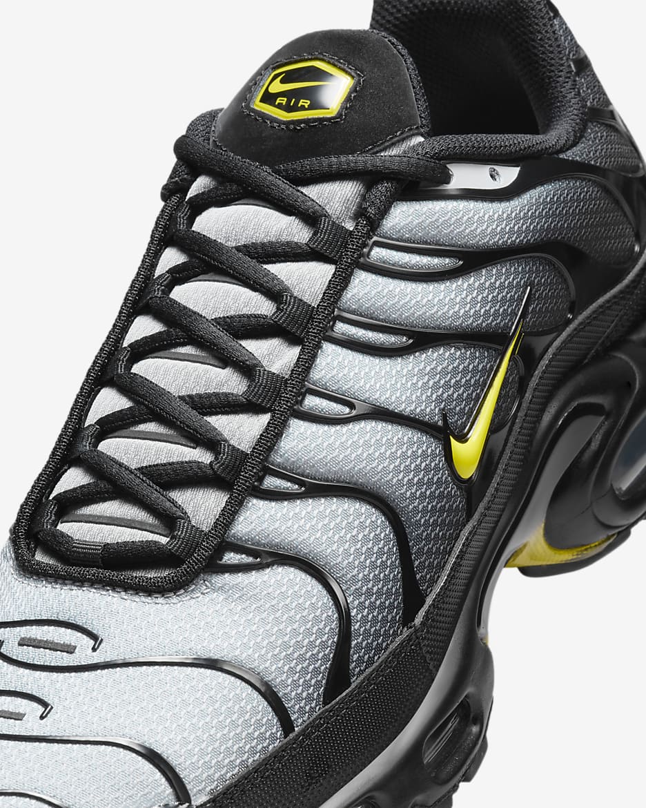 black and white jordan retro 13