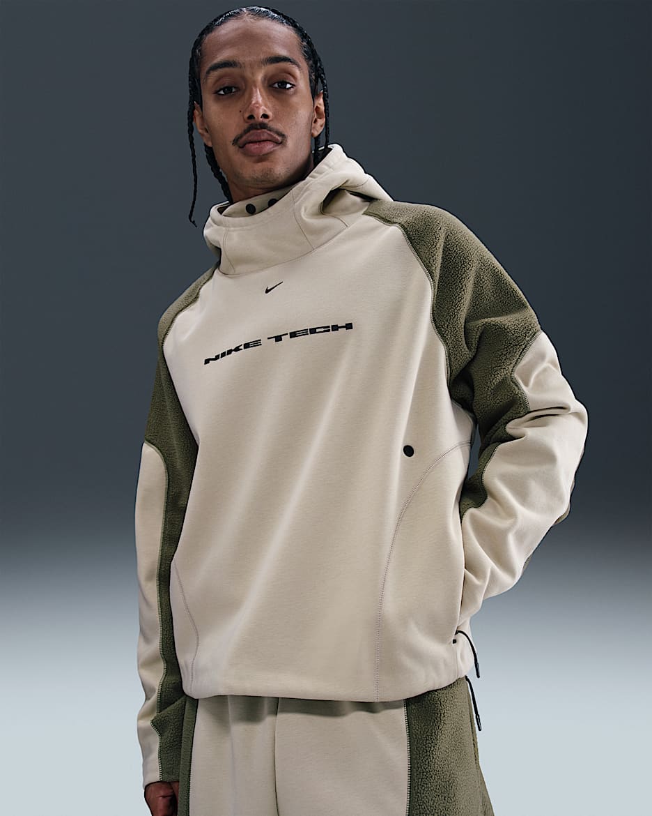Nike Tech Boreas Men's Oversized Hoodie - Desert Khaki/Medium Olive/Black