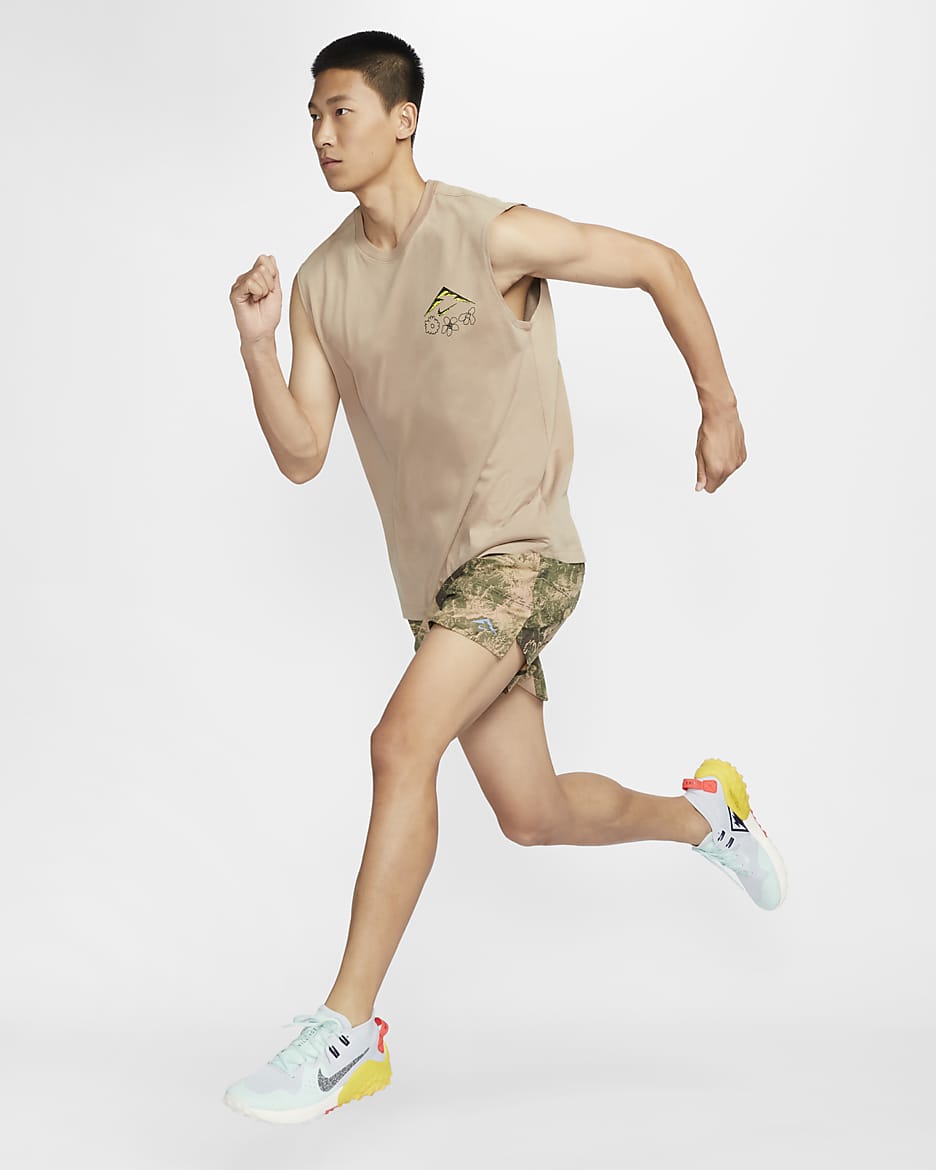 เสื้อยืดวิ่งแขนกุดผู้ชาย Dri-FIT Nike - Khaki