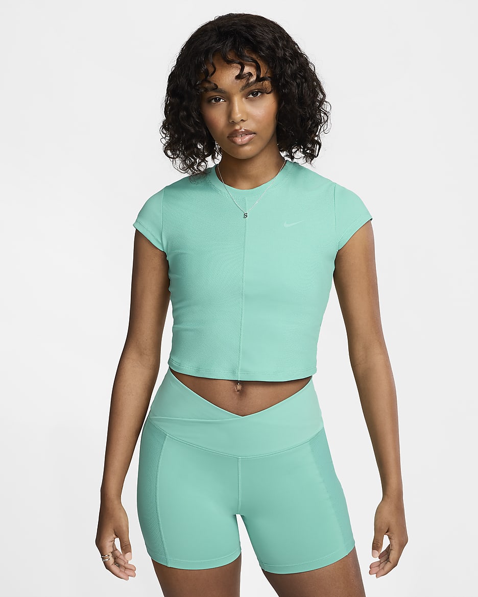 Playera de manga corta Dri-FIT cropped para mujer Nike One Fitted Rib - Escarcha verde/Blanco