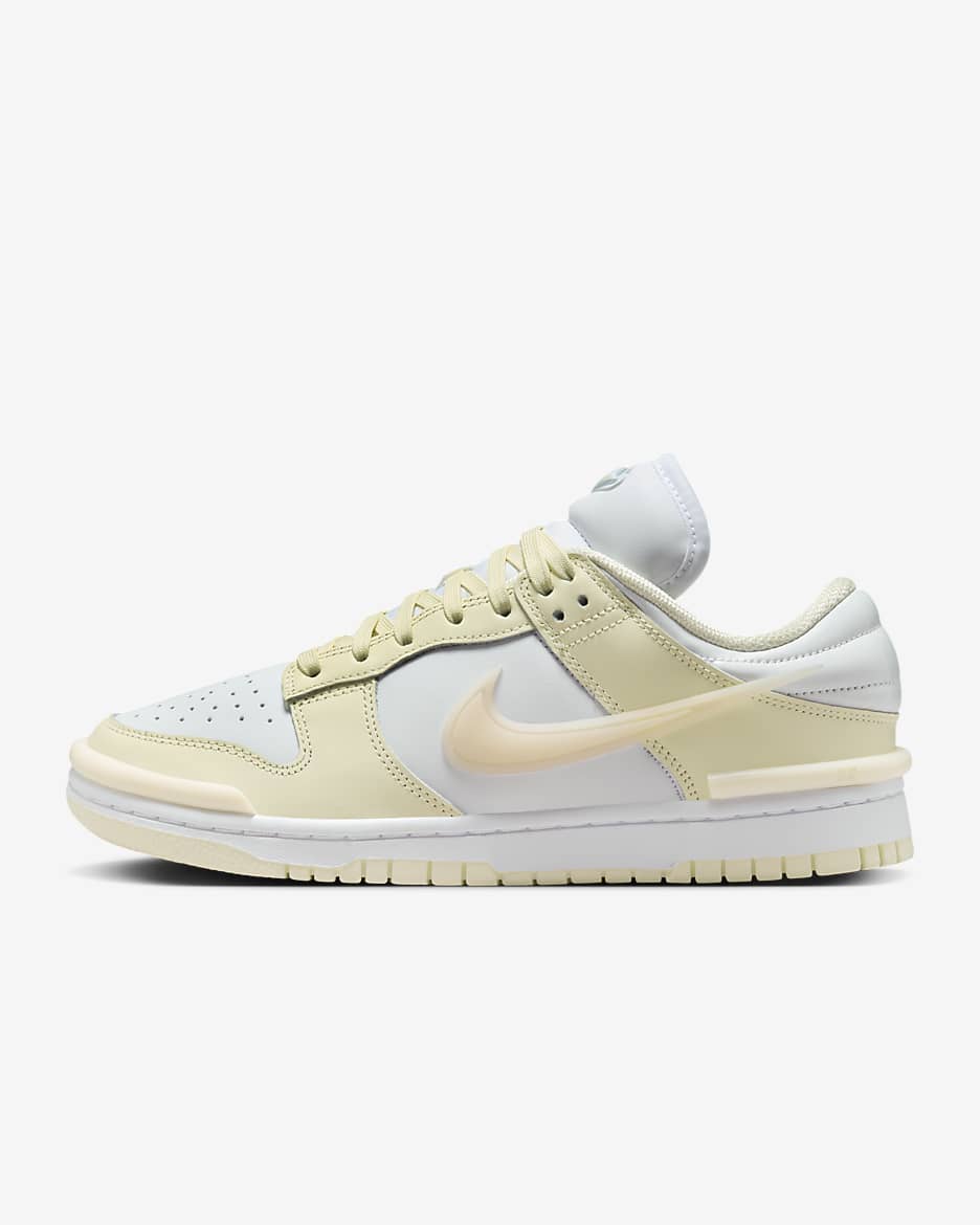 รองเท้าผู้หญิง Nike Dunk Low Twist - Coconut Milk/ขาว/Guava Ice