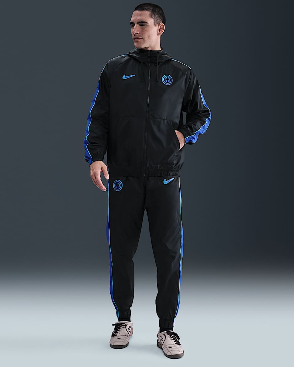 Inter Mailand Sport Essentials Nike Fußball-Trainingsanzug aus Webmaterial mit Kapuze (Herren) - Schwarz/Lyon Blue/Chlorine Blue/Chlorine Blue