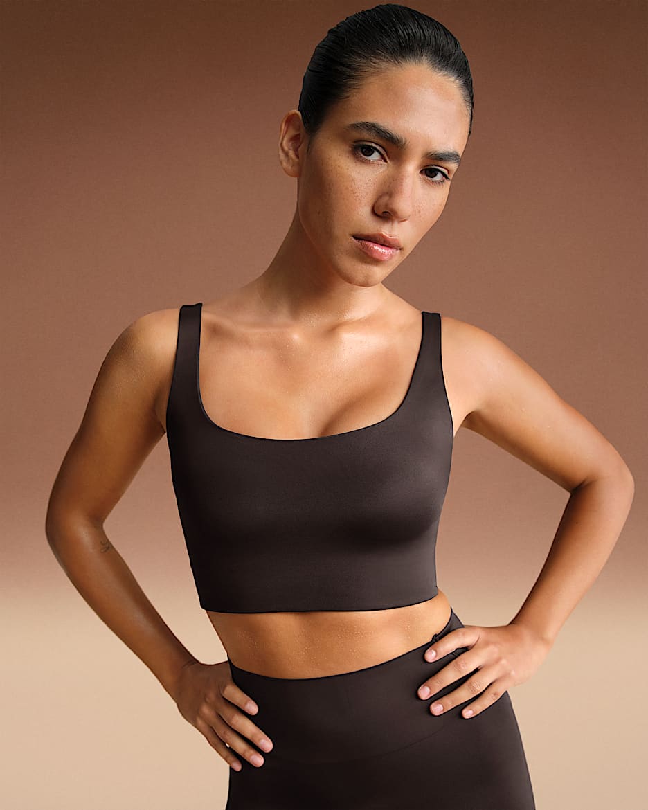 NikeSKIMS Shine Women's Scoop-Neck Bra Top - NSKM Phoenix