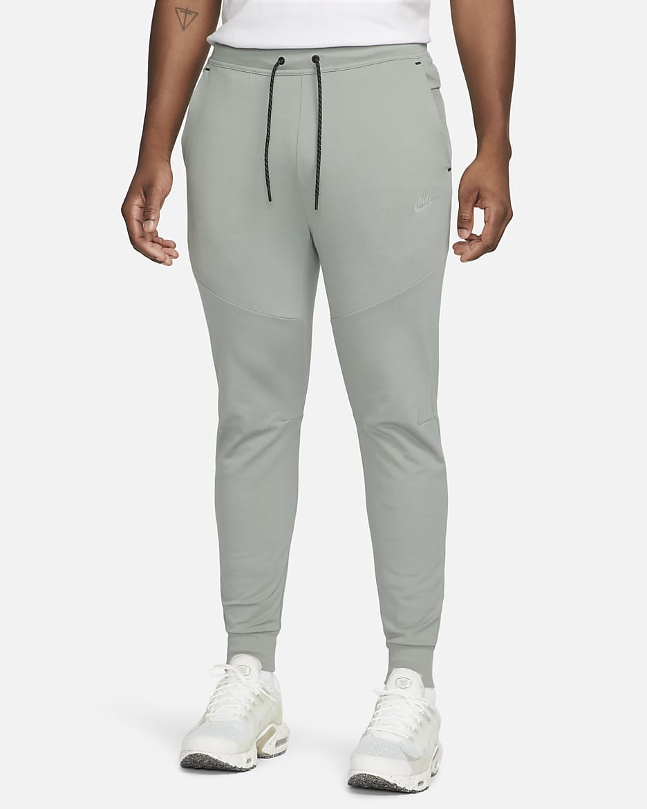 Pants de entrenamiento de ajuste slim para hombre Nike Sportswear Tech Fleece Lightweight - Verde mica/Verde mica