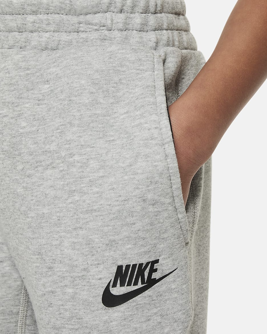 Nike Sportswear Tech Fleece Full-Zip Set 2-teiliges Hoodie-Set für jüngere Kinder - Dark Grey Heather