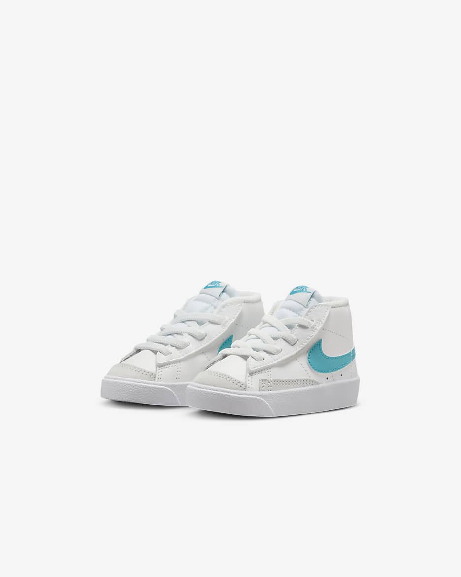 Tenis para bebé e infantil Nike Blazer Mid '77 - Blanco cumbre/Blanco/Polvo fotón/Cactus empolvado