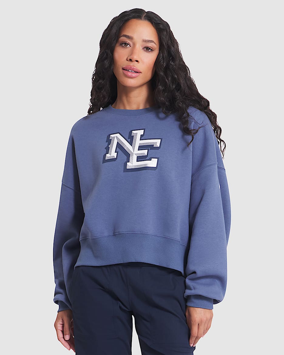 Sudadera de cuello redondo sin cierre Nike de la NFL para mujer New England Patriots Rivalries Collection Oversized - Mezclilla