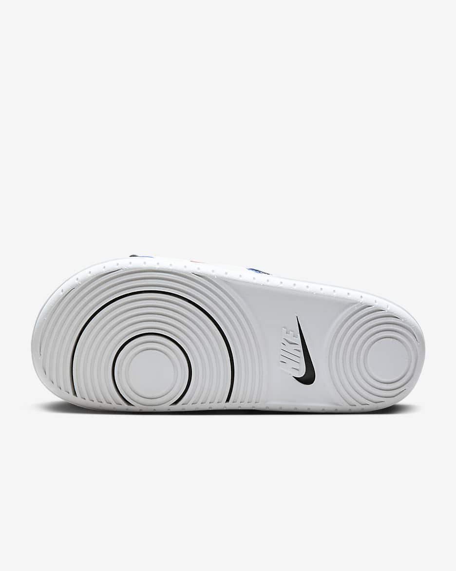 Offcourt (FFF) Chanclas Nike - Blanco/Dark Smoke Grey/University Red/Azul brillante