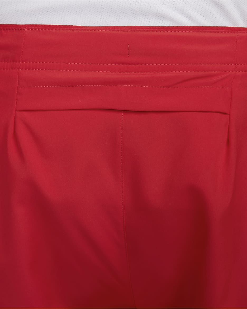 Shorts de running con forro de ropa interior Dri-FIT de 18 cm para hombre Nike Challenger - Rojo universitario/Rojo universitario/Negro