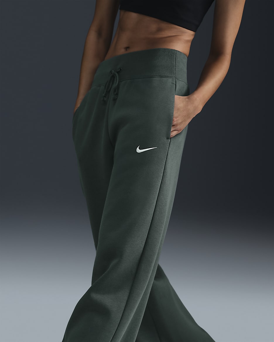 Pantalon de survêtement ample à taille haute Nike Sportswear Phoenix Fleece pour Femme - Vintage Green/Sail