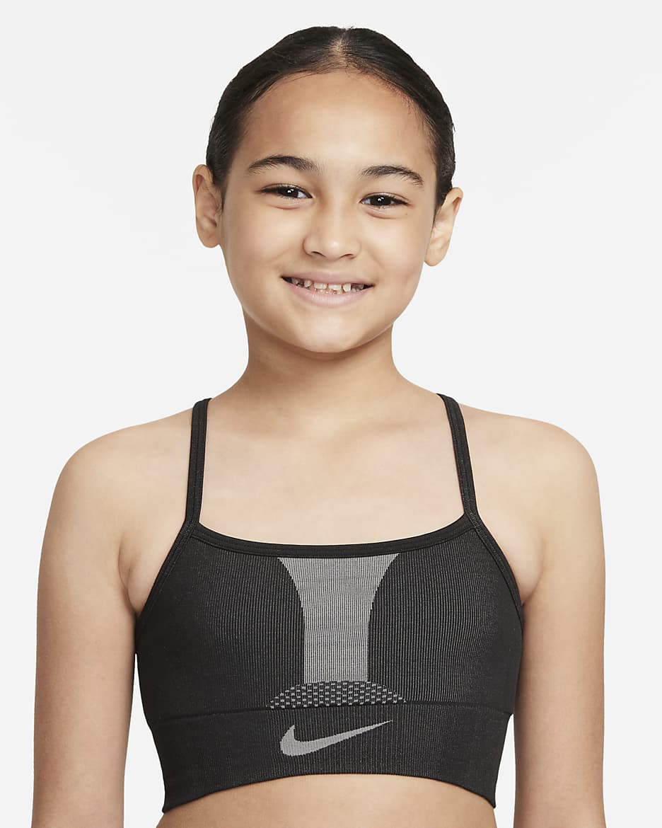 สปอร์ตบราเด็กโต Nike Indy (หญิง) - ดำ/ดำ