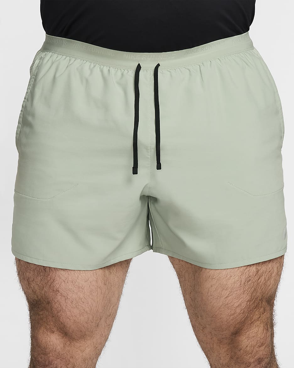 Nike Stride Men's Dri-FIT 13cm (approx.) Brief-Lined Running Shorts - Jade Horizon/Black