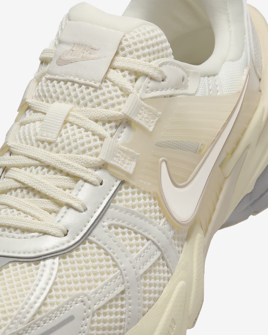 Nike V2K Run Shoes - Pale Ivory/Coconut Milk/Sand Drift/Pale Ivory