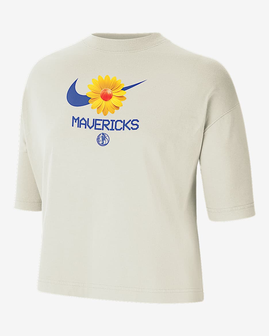 Dallas Mavericks Courtside Women's Nike NBA Boxy T-Shirt - Pure