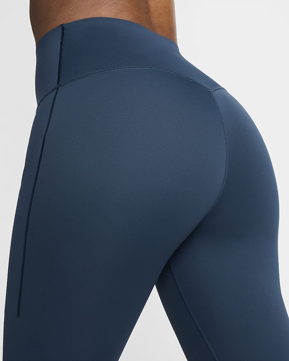 Leggings de 7/8 de tiro alto y sujeción media con bolsillos para mujer Nike Universa - Azul marino militar/Negro