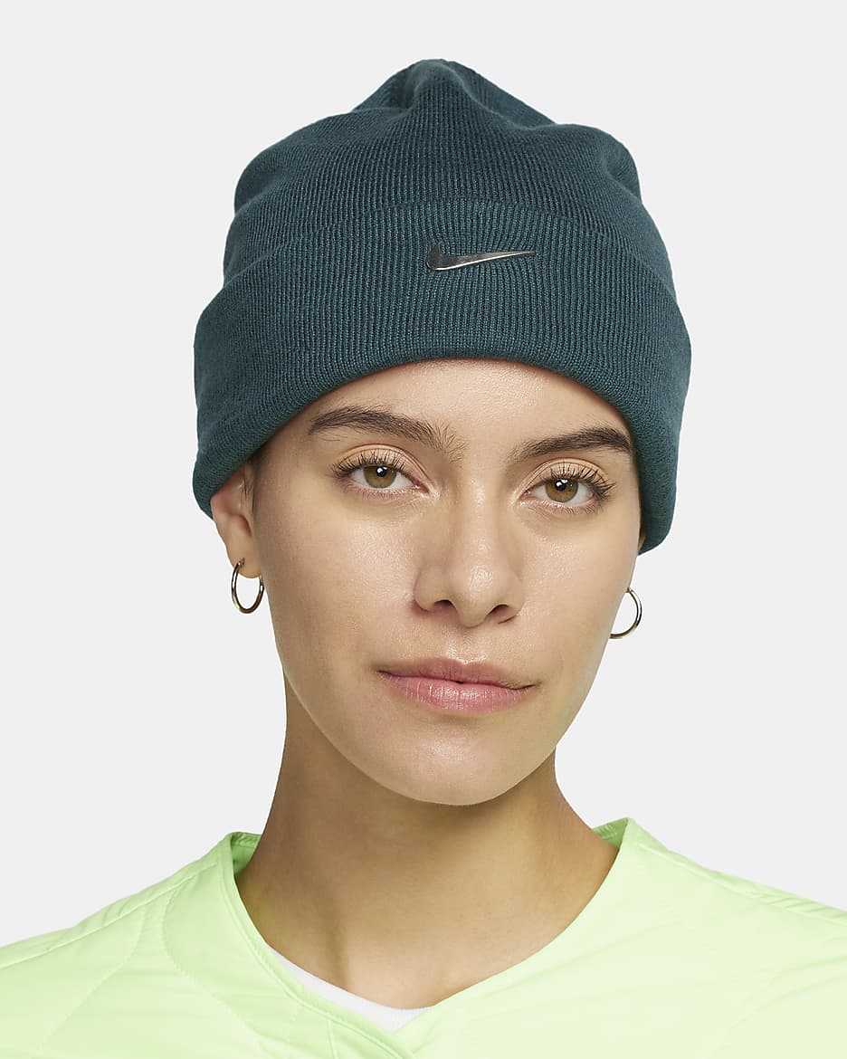 Nike Peak Standard Cuff Metal Swoosh Beanie - Deep Jungle/Metallic Silver