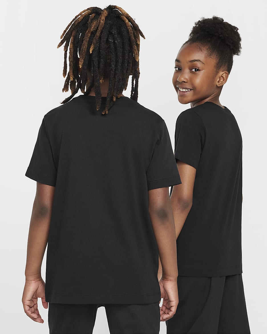 Nike Sportswear Older Kids' T-Shirt - Black