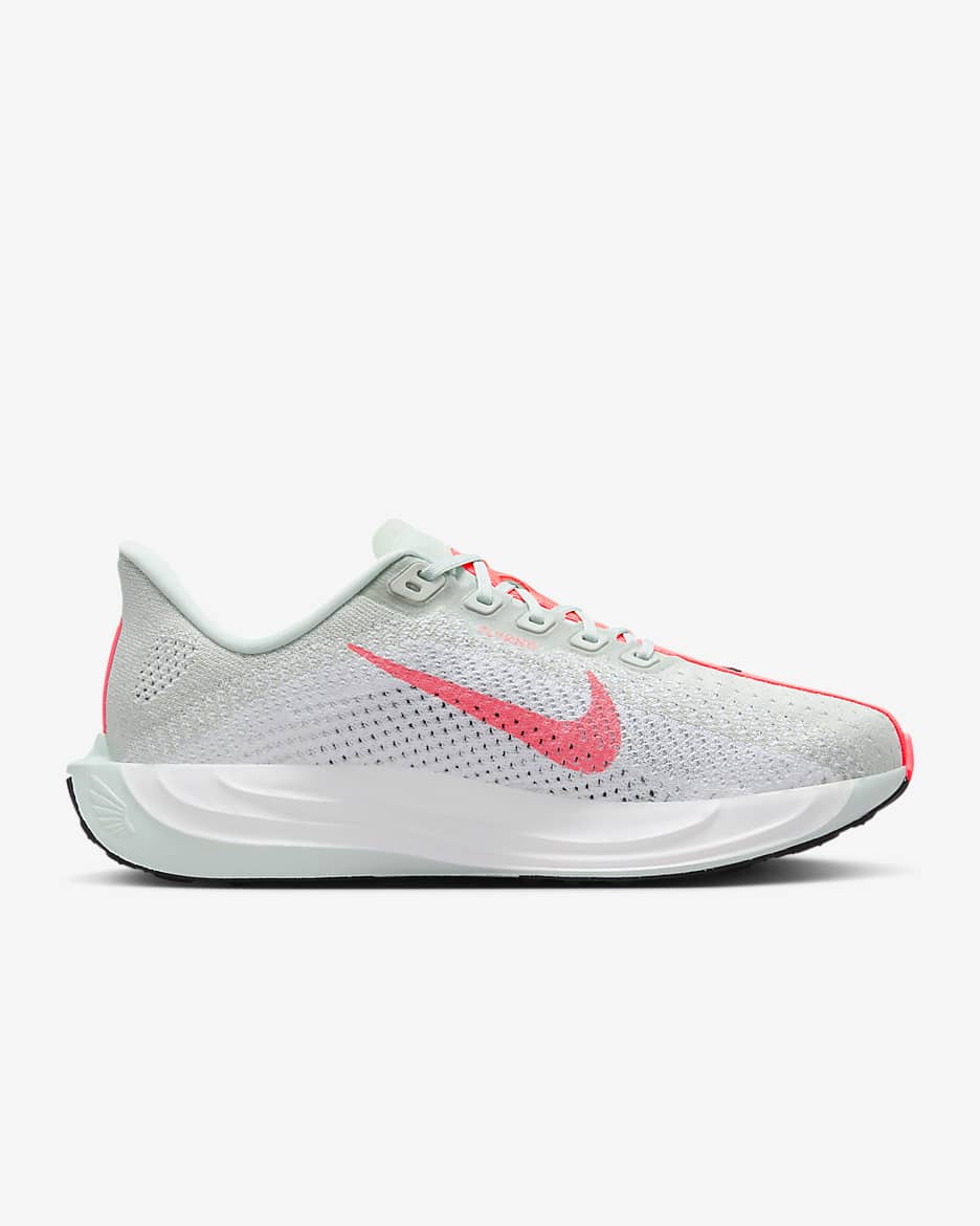 Nike Pegasus Plus hardloopschoenen voor dames (straat) - Barely Grey/Wit/Zwart/Hot Punch