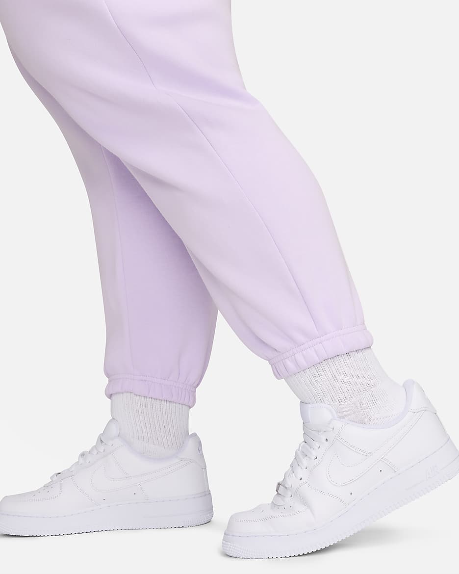 Overdimensionerede Nike Sportswear Phoenix Fleece-sweatpants med høj talje til kvinder (plus size) - Violet Mist/Sail