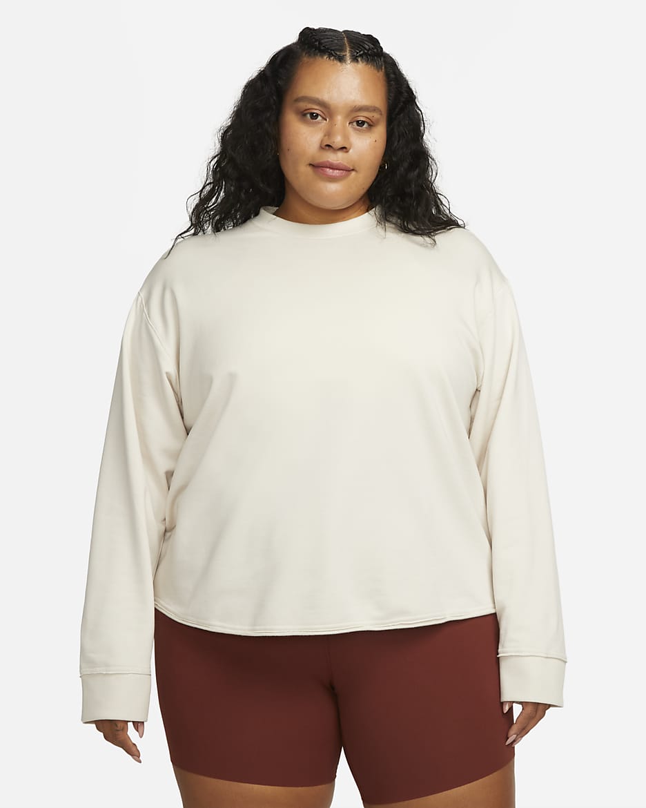 Camiseta de tejido Fleece para mujer (talla grande) Nike Yoga Luxe - Marrón verdoso claro/Gris niebla