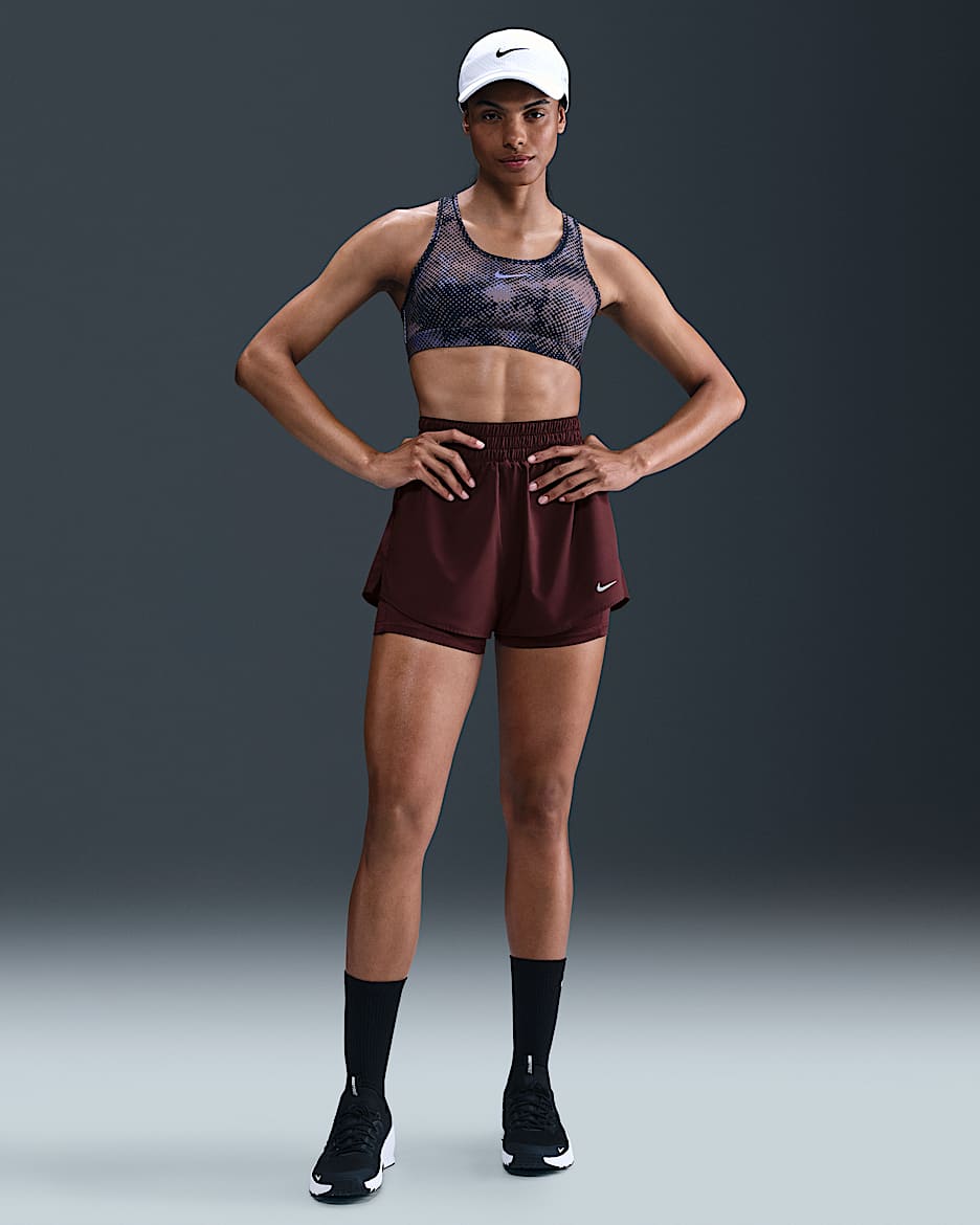 Shorts 2 en 1 Dri-FIT de tiro alto de 8 cm para mujer Nike One - Burdeos enérgico/Blanco