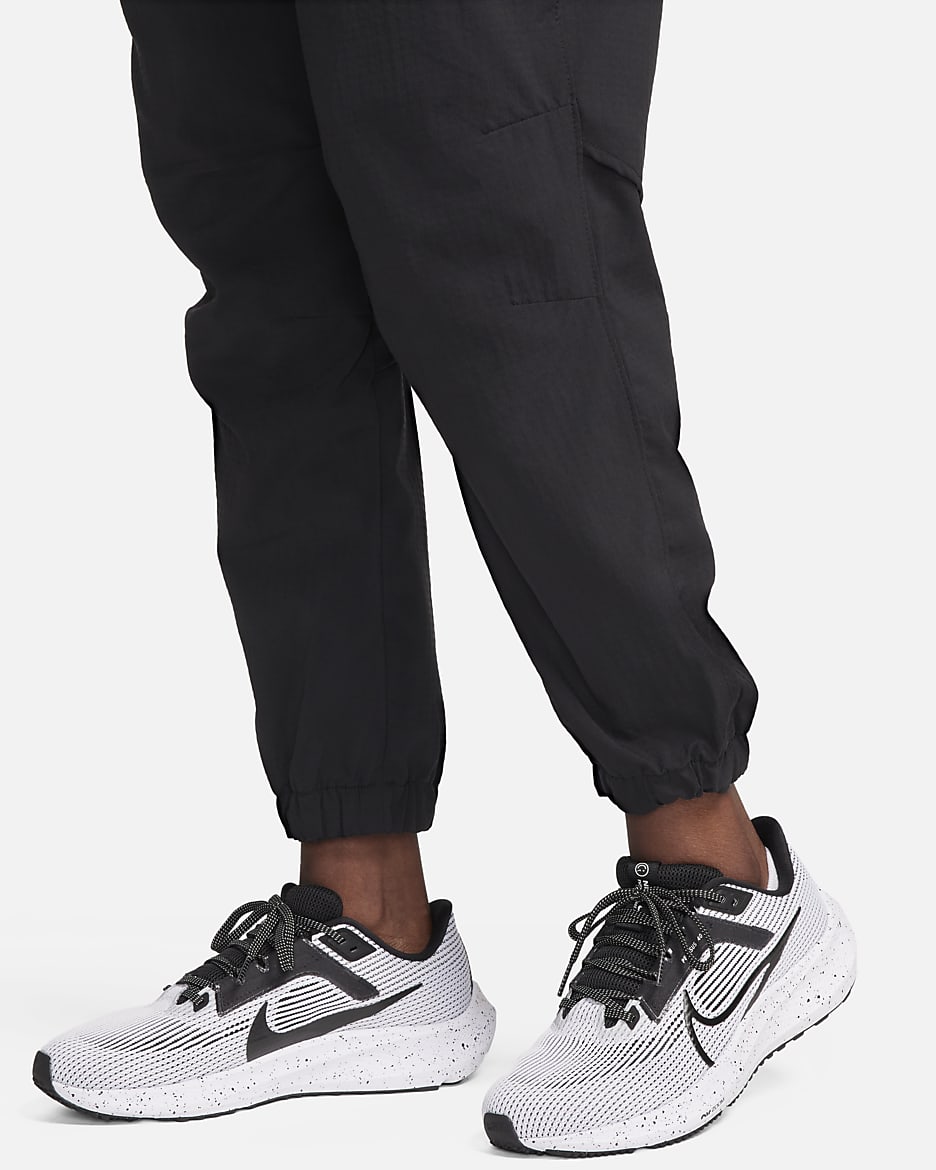 Nike Dri-FIT Fast Women's Mid-Rise 7/8 Warm-Up Running Trousers - Black