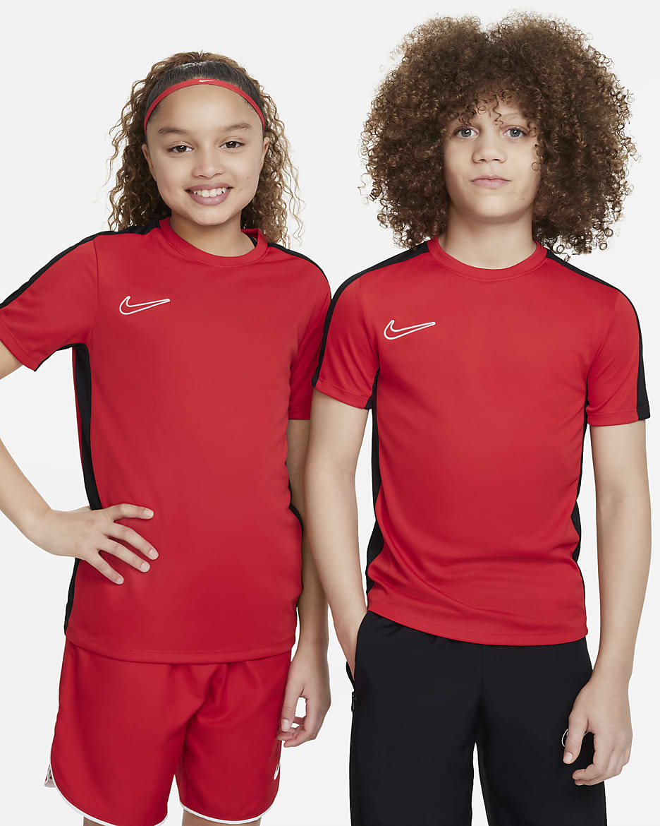 Nike Dri-FIT Academy23 Kinder-Fußballoberteil - University Red/Schwarz/Weiß