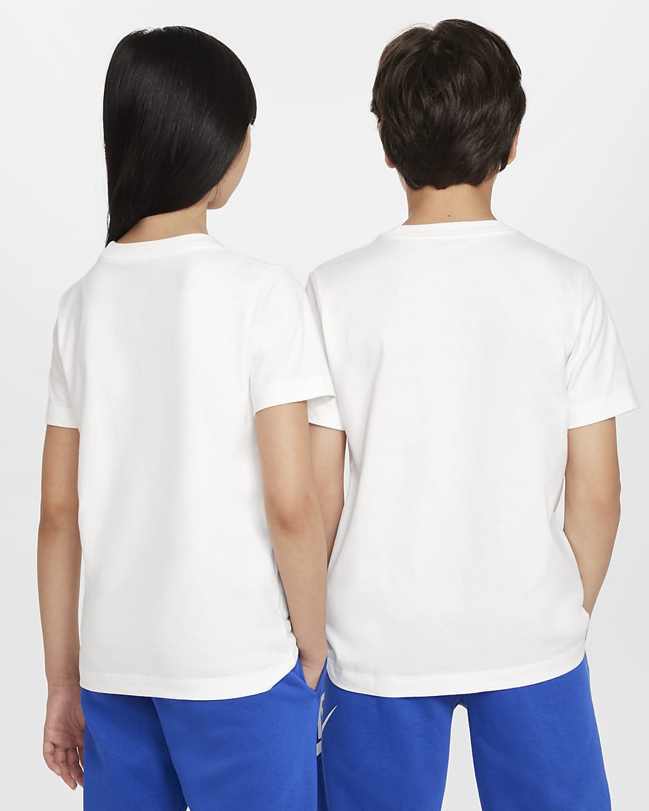 Playera para niños talla grande Nike Sportswear - Blanco