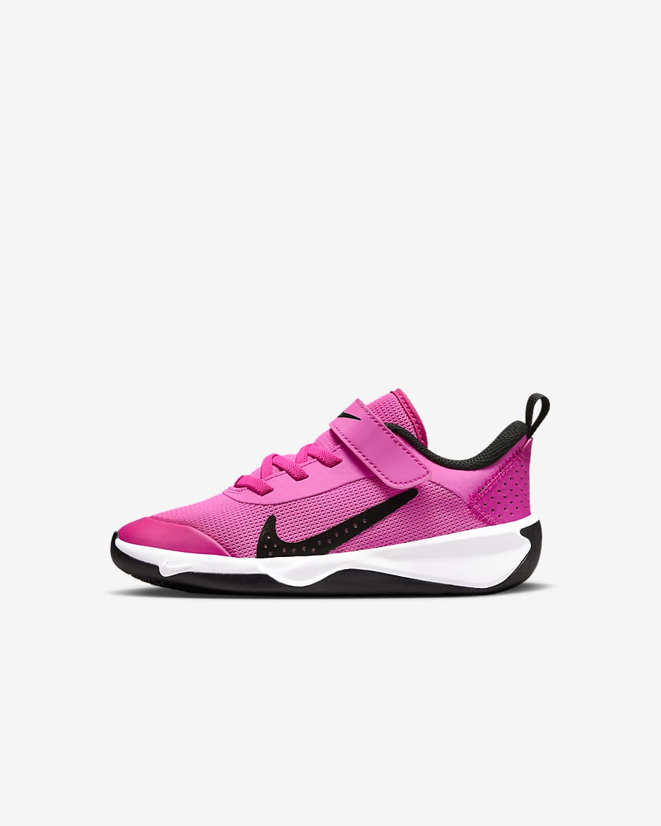 Nike Omni Multi-Court Younger Kids' Shoes - Laser Fuchsia/White/Black