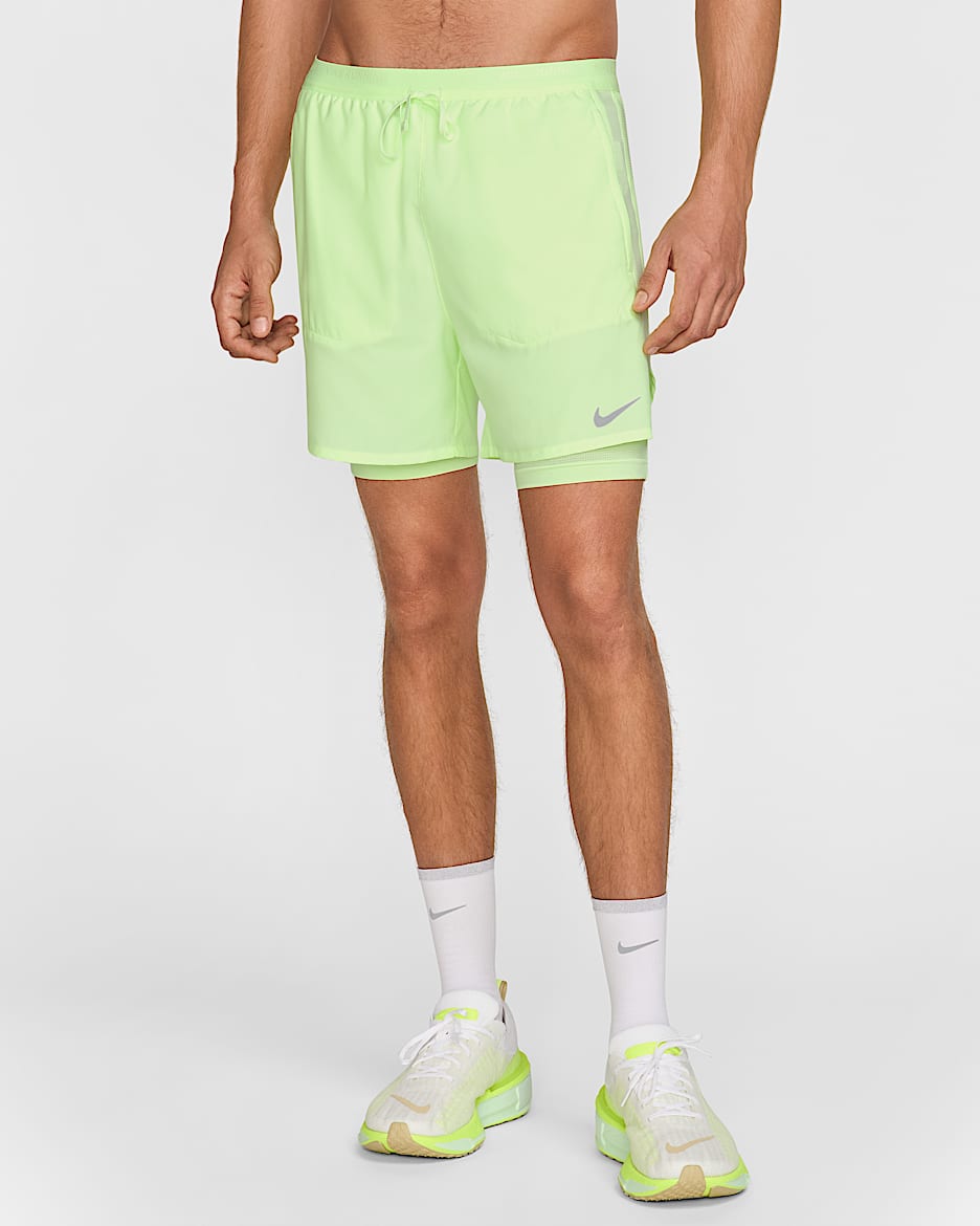 Nike Stride Men's Dri-FIT 13cm (approx.) Hybrid Running Shorts - Barely Volt/Barely Volt/Barely Volt