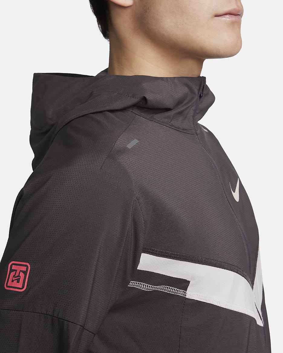 Nike Repel Windrunner Men's UV Running Jacket - Medium Ash/Light Bone/Hyper Pink/Light Bone