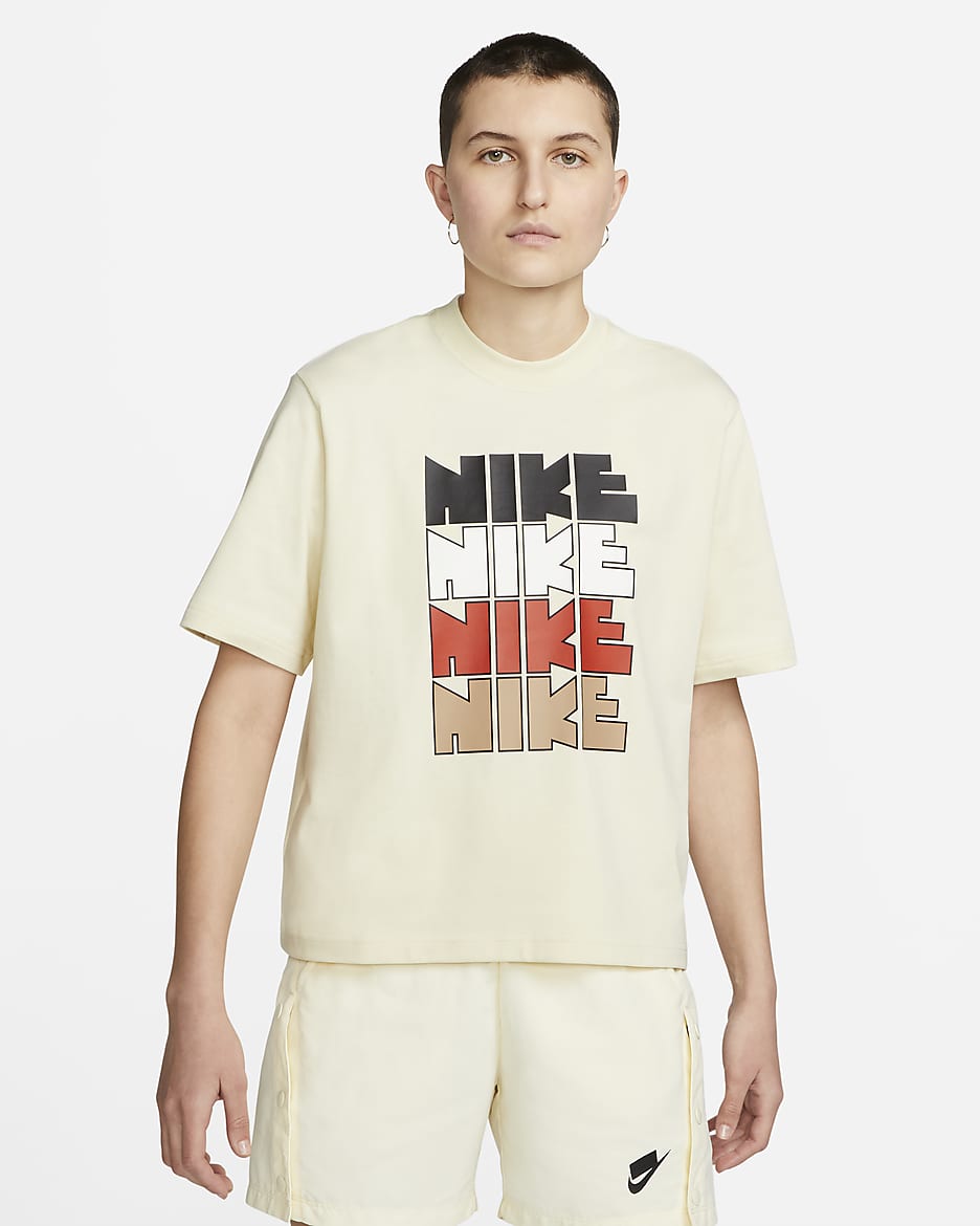 Nike Sportswear 女款寬版 T 恤 - Coconut Milk