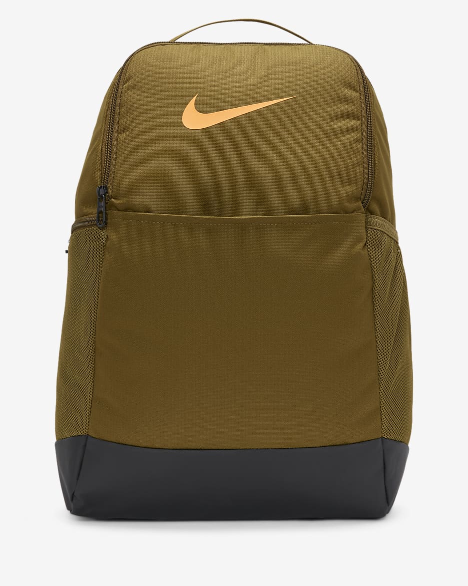 เป้สะพายหลังเทรนนิ่ง Nike Brasilia 9.5 (ขนาดกลาง, 24 ล.) - Olive Flak/ดำ/Vivid Orange